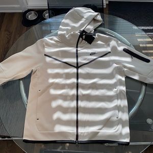 Nike Coupe Fit Sweatshirt